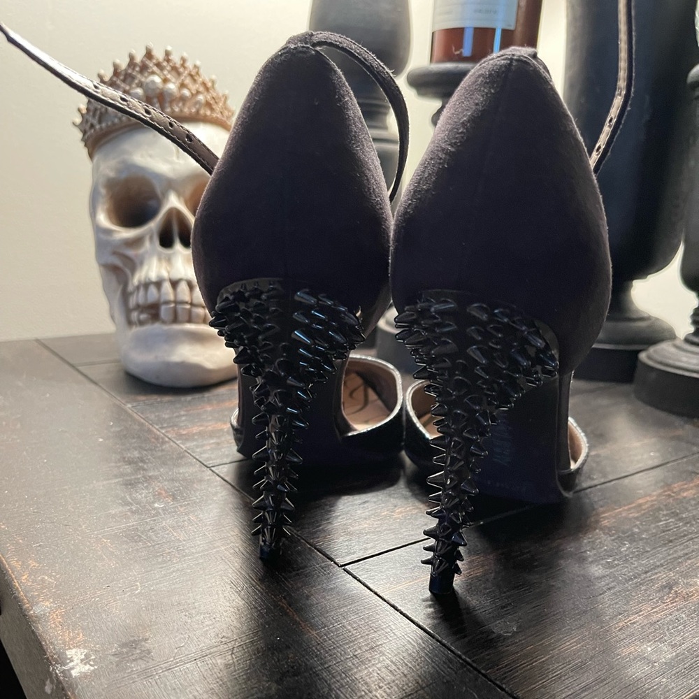Sam & Libby, spike detailed heel. Size 8. Heel approx4” - Picture 4 of 4